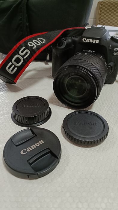 Canon EOS 90D + 18-135mm f/3.5-5.6 IS USM