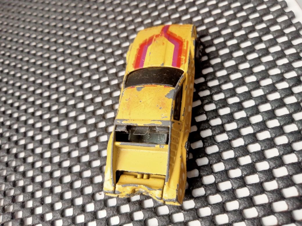 Vintage Hot Wheels 1983 Nissan 300ZX Crack Ups, yellow ,  Hong Kong