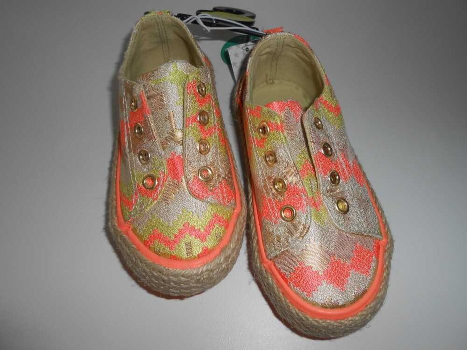 Кеди young dimension 23 розмір сліпони