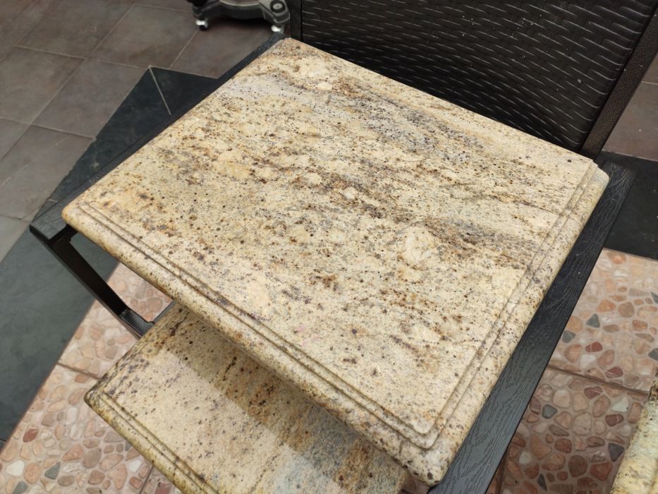 Mármores Cómoda 1.10mt e 2 cabeceiras 49cm- impecável