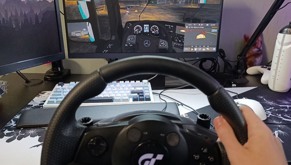 Игровой руль Logitech Driving Force GT 900⁰ с педалями и бп