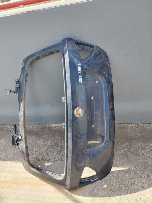 tampa de mala bmw 325 i