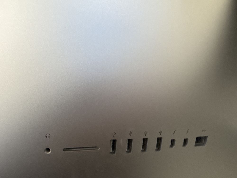 iMac (Retina 4k, 21.5 Polegadas, finais de 2015)