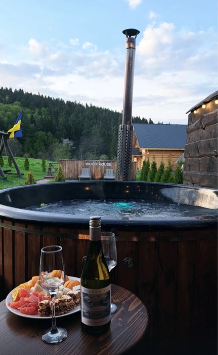 Будинок відпочинку “WOOD HOUSE” з басейном, чаном та баньою!