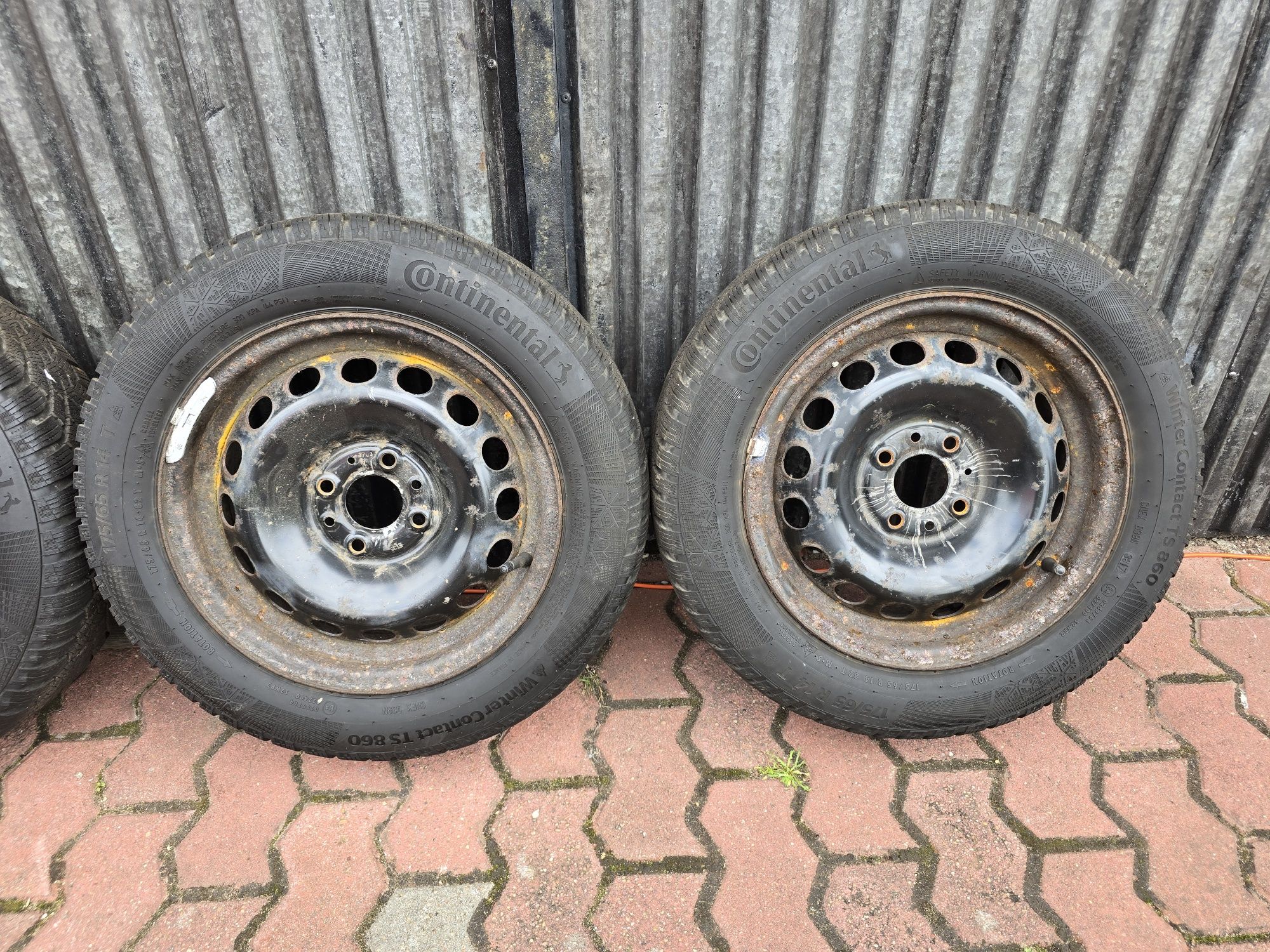 Felgi z oponami 175/65R14 Fiat Panda 4x98 Punto Seicento 500 Doblo Ka