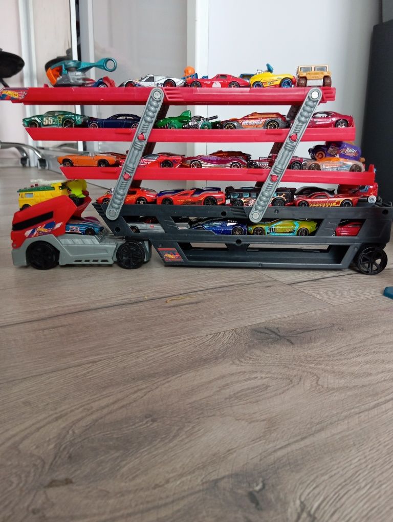 Zestaw HotWheels/ lub na sztuki