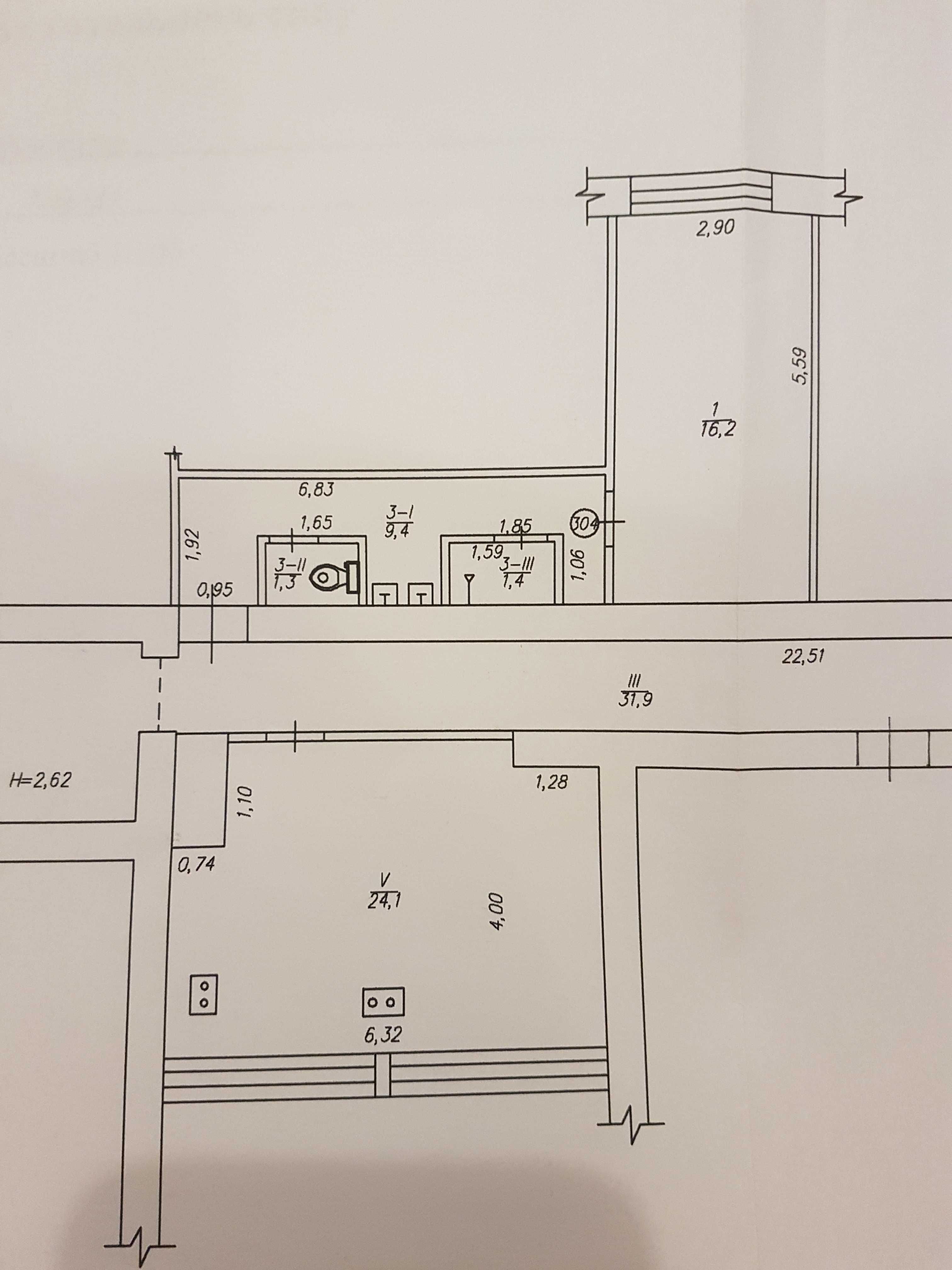 Продам 2 комнатную гостинку.Свой санузел.