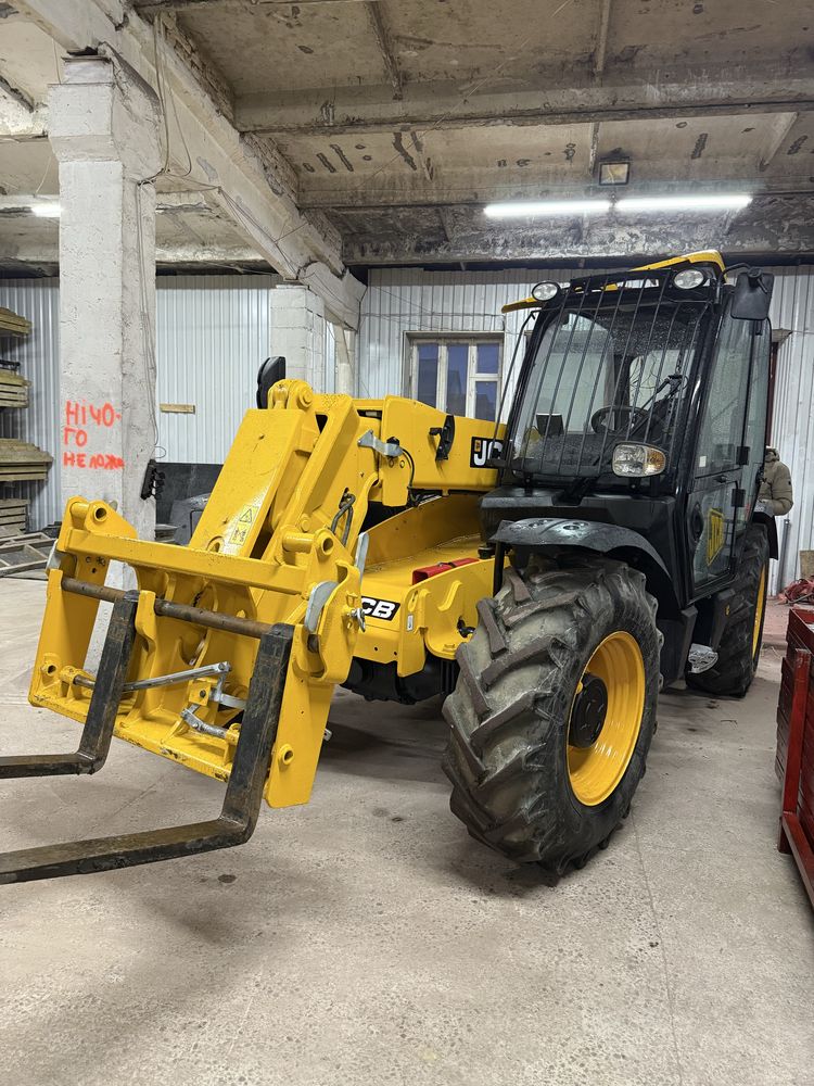 Послуги телескопічного навантажувача JCB 531-70