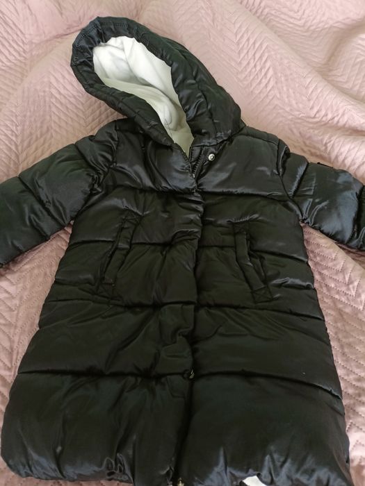 Płaszczyk zimowy czarny rozmiar 98/104