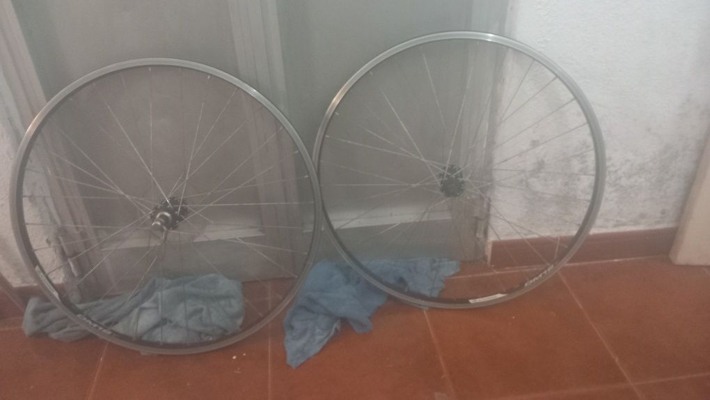 Rodas Alumínio bicicleta Shimano Alexrims – DM18 26 Frente e Traseira