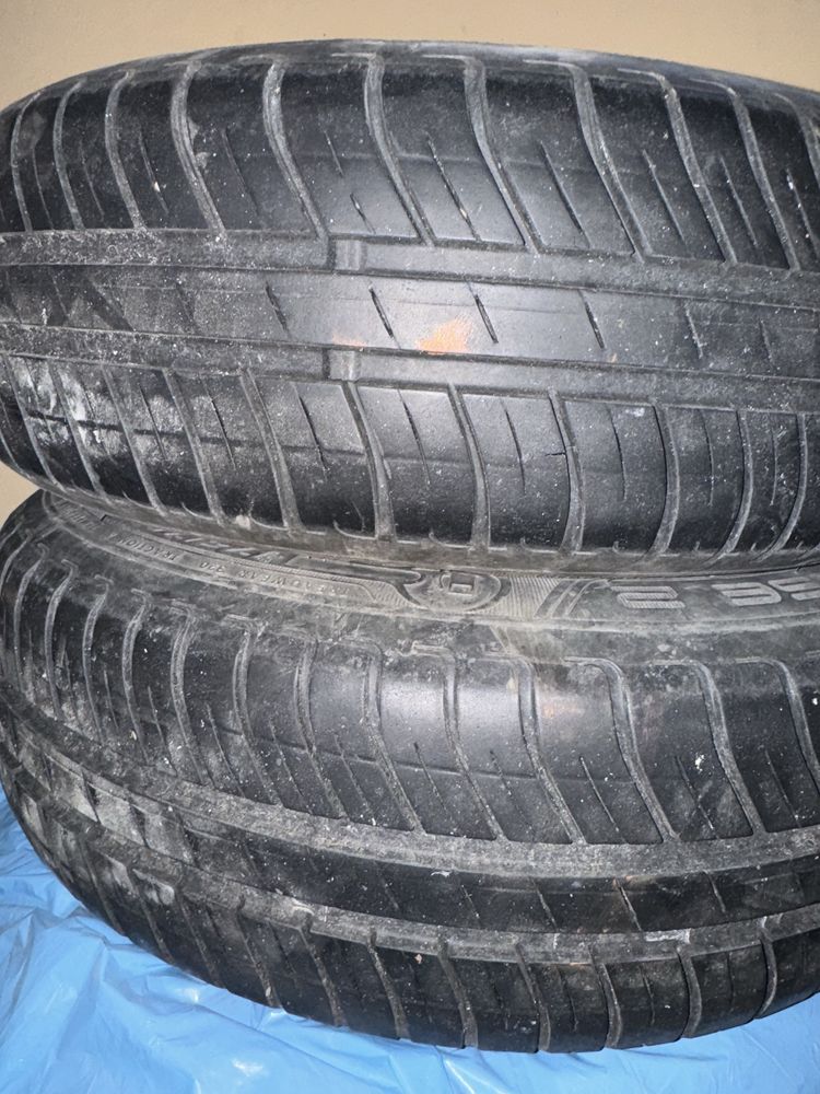 2 колеса з дисками Dunlop 175/70 R13