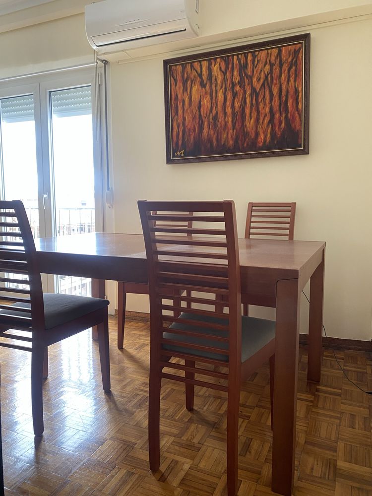 Mesa em madeira (!) extensivel em excelente estado