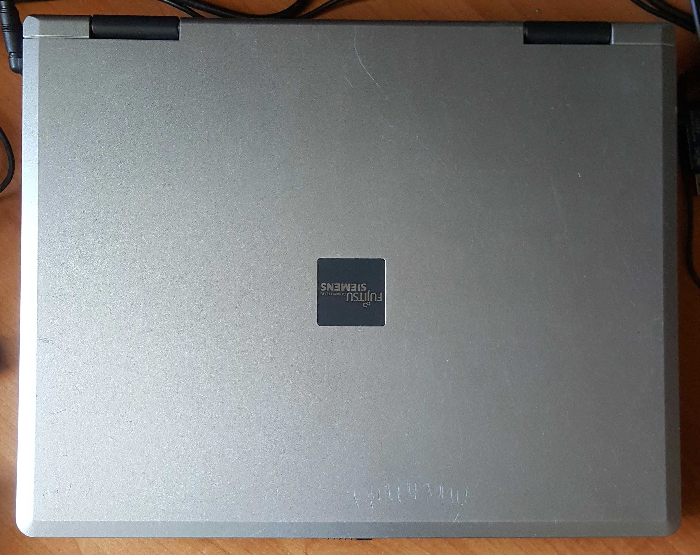 Fujitsu Siemens Amilo Pro V8010D EF6 DVD 15.4" retro