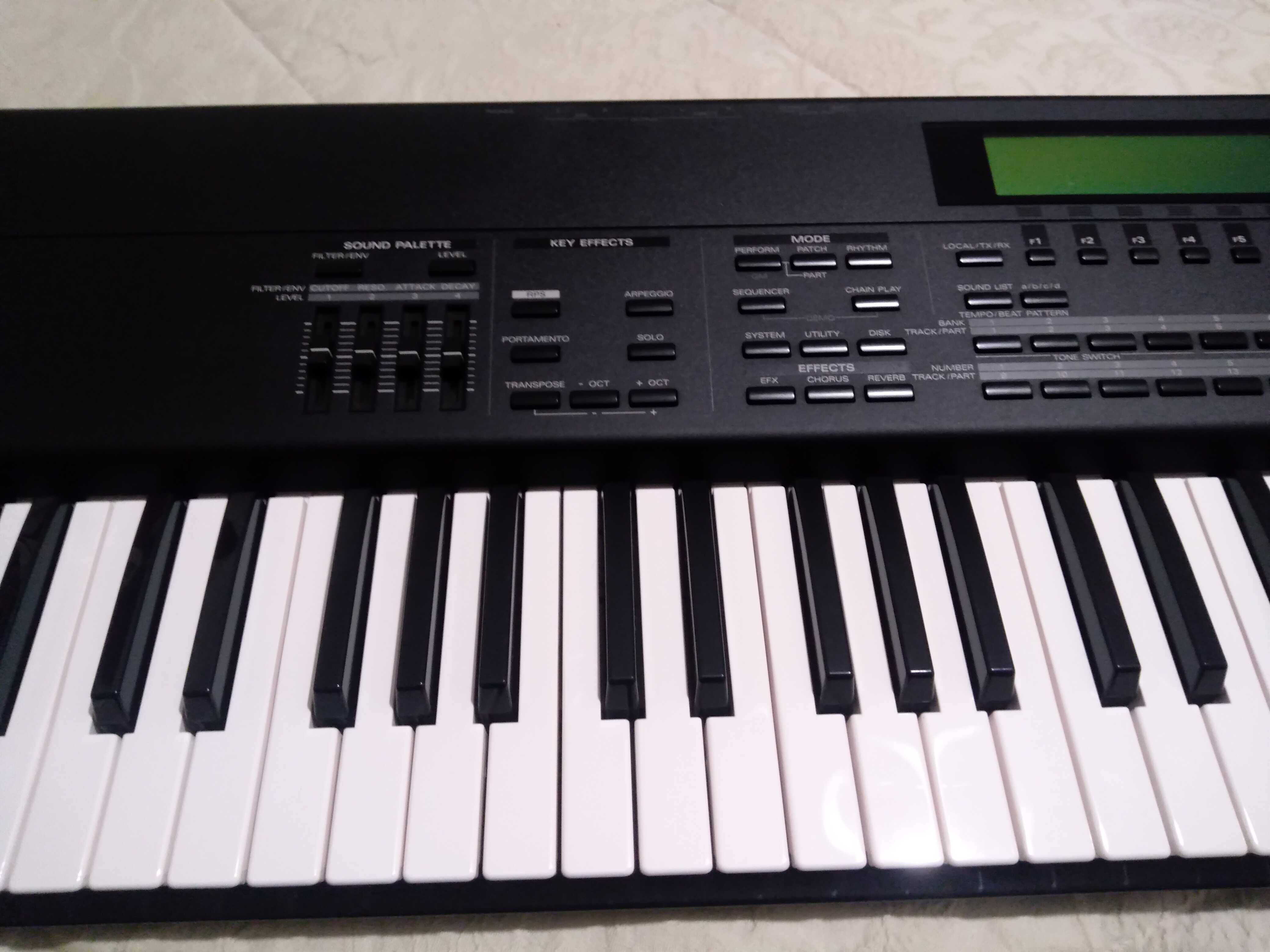 Roland XP80 como novo