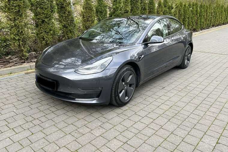 Продам Tesla Model 3 2022 Dual Motor Long Range