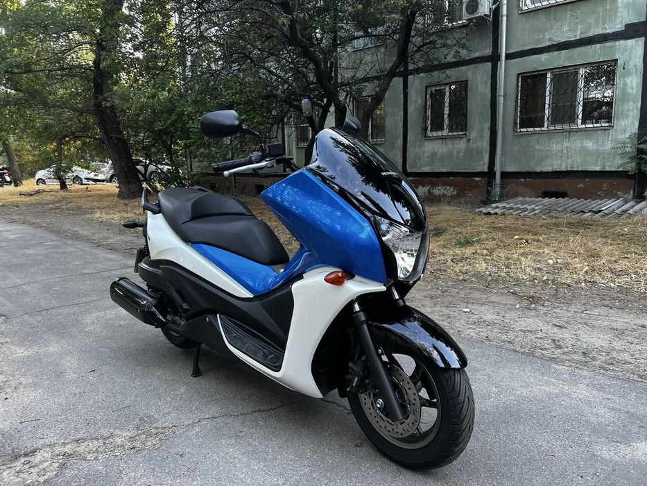 Максі скутер Honda faze 250