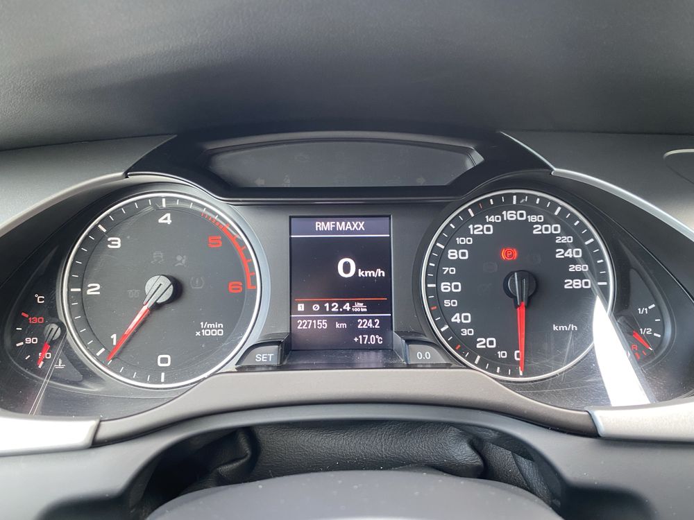 Audi A4 B8 2.0 TDI CAHA 170 KM