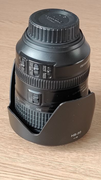 Об'єктив Nikon 28-300mm f/3.5-5.6G ED VR повний кадр, стабілізація