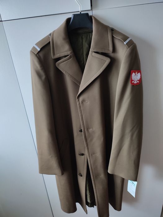 Mundur galowy wojsk lądowych wz 108/MON oraz płaszcz wz 215/MON