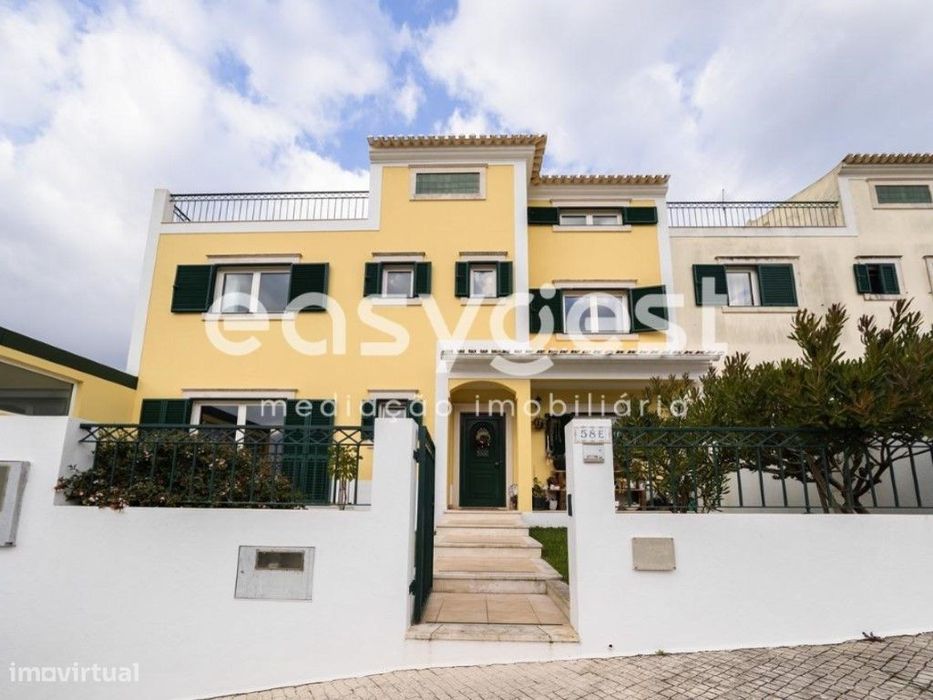 Moradia Geminada em condomínio com vista deslumbrante Caldas Rainha