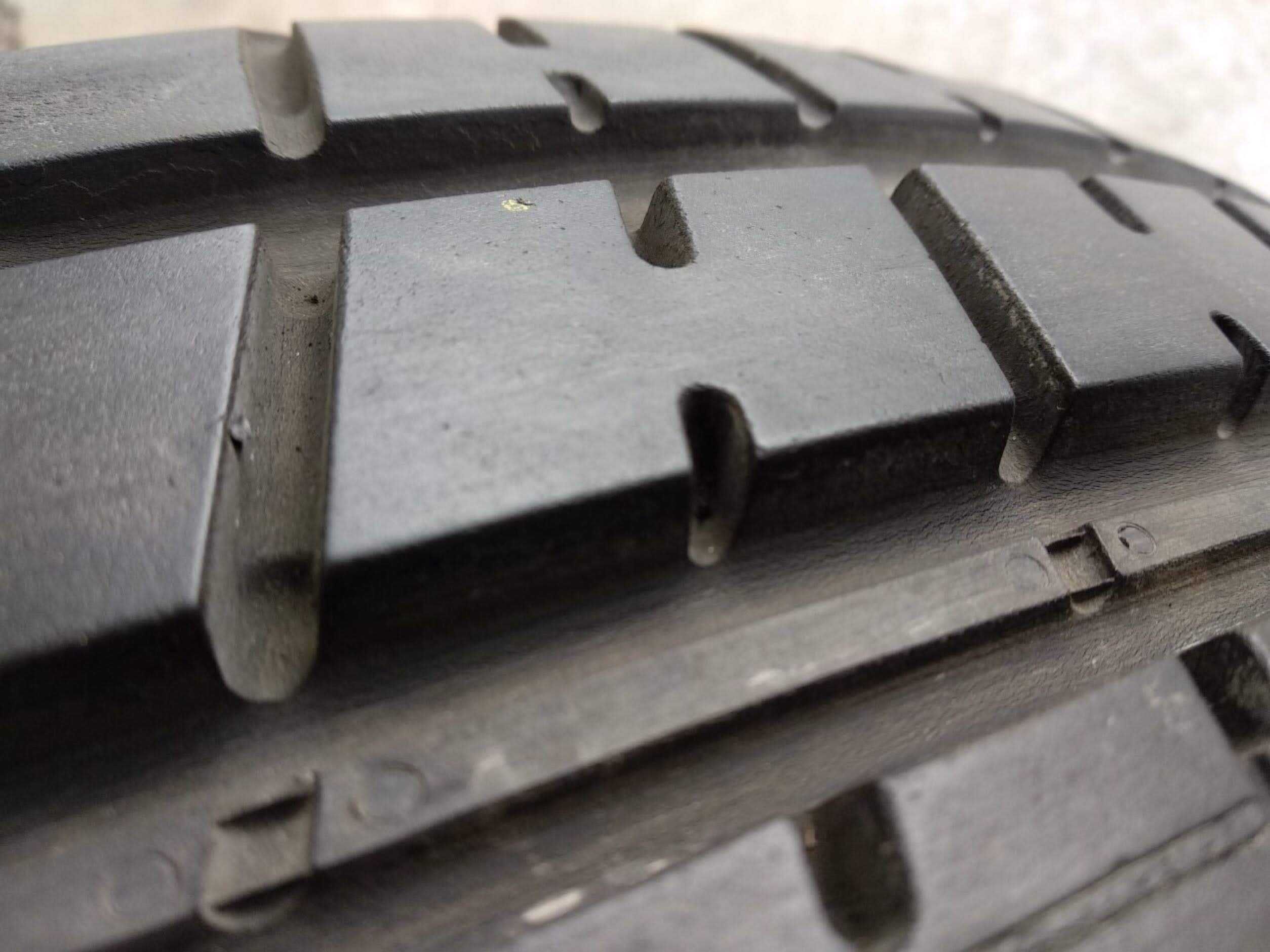 Літні Піреллі 315/40/21 Pirelli Pzero залишок 95% резина шины склад