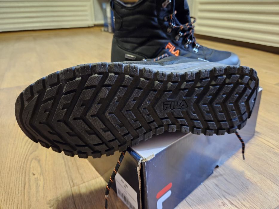 Черевики зимові Fila нові