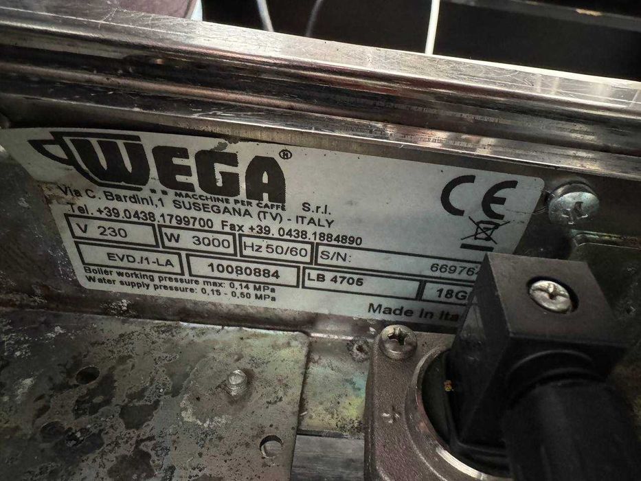 Кофемашина Wega Sphera 1GR. Професійна кавомашина.