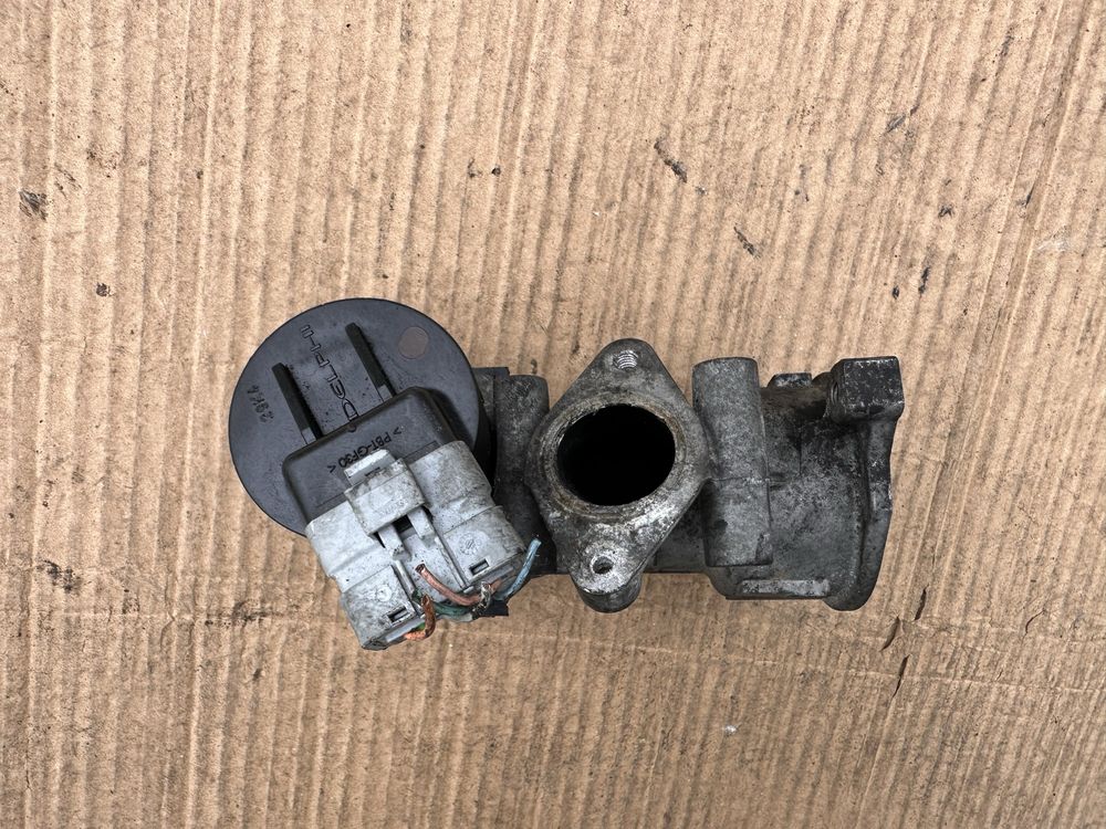 Клапан EGR єгр Citroen C4 C5 2.0 HDI Peugeot 9681825280 28066067