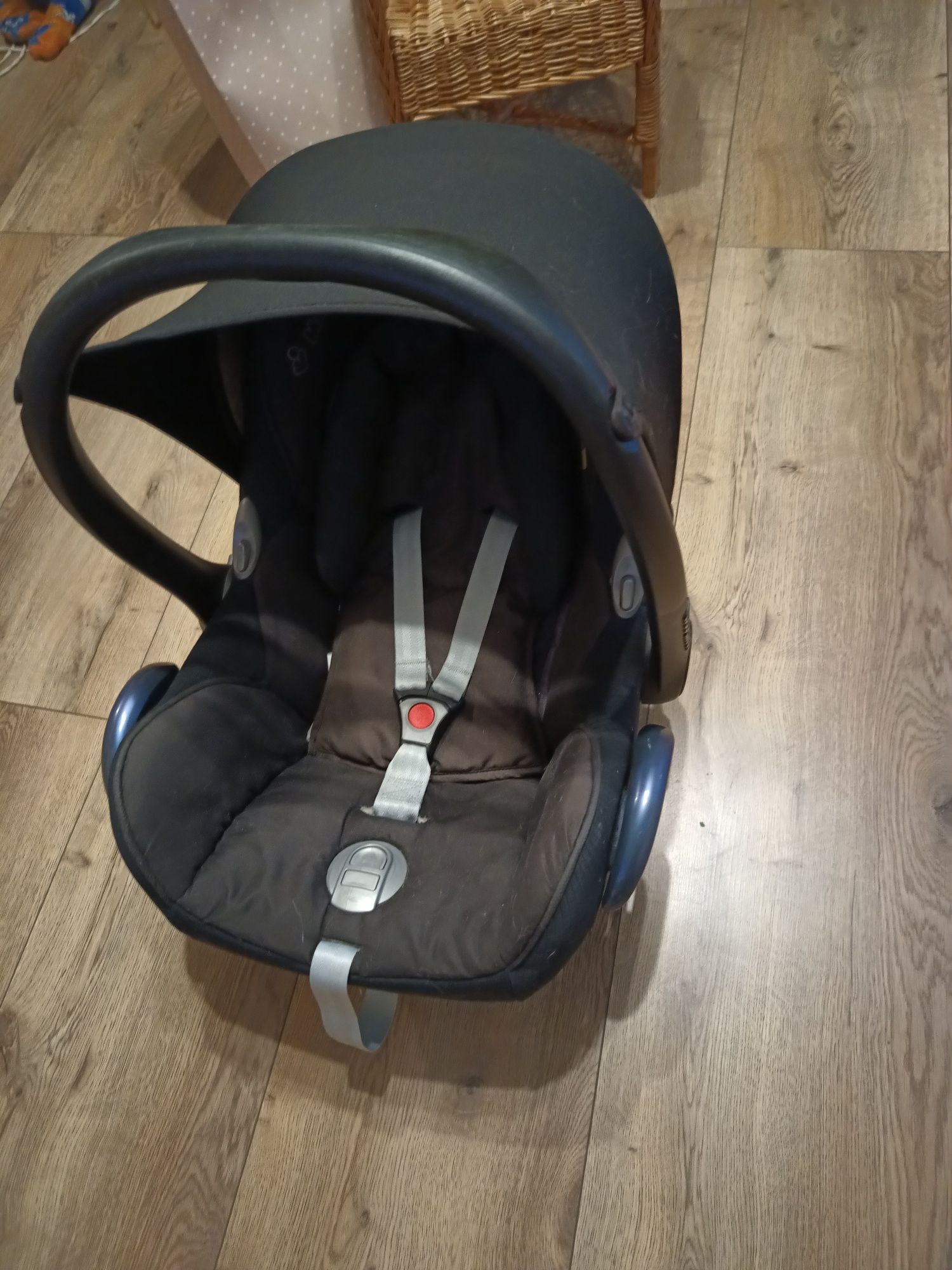 maxi-cosi cabriofix z bazą easyfix