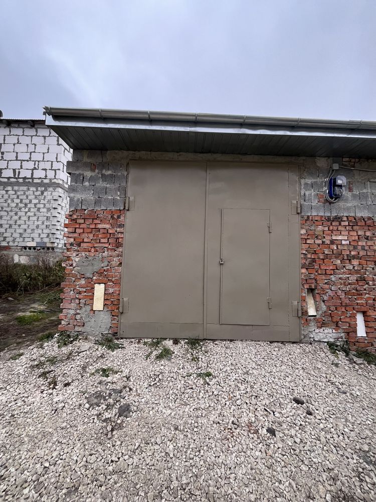 Продаж гаража по вулиці Злуки