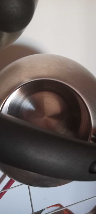 Chaleira Nova, Aço Inox - 2,5 litros. Aviso Sonoro.