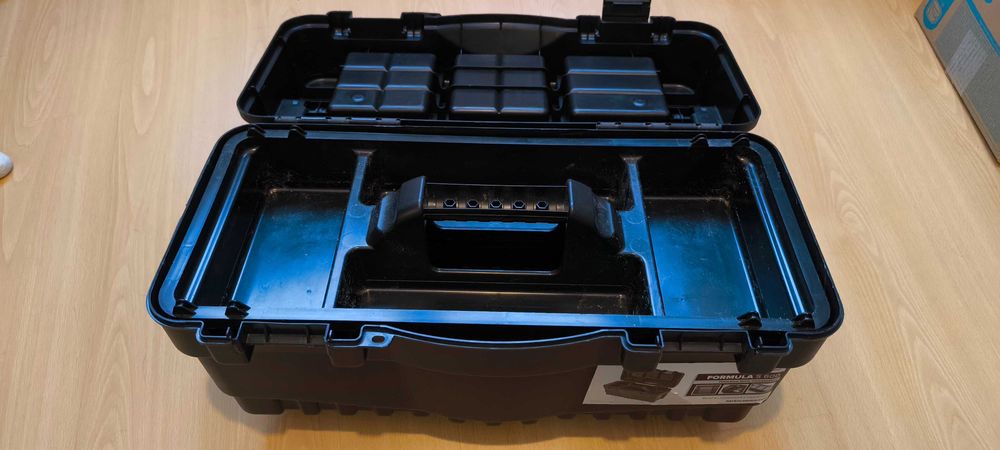 Skrzynia na narzędzia garaż budowa