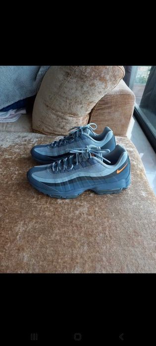 Nike Air cinza, tamanho 42
