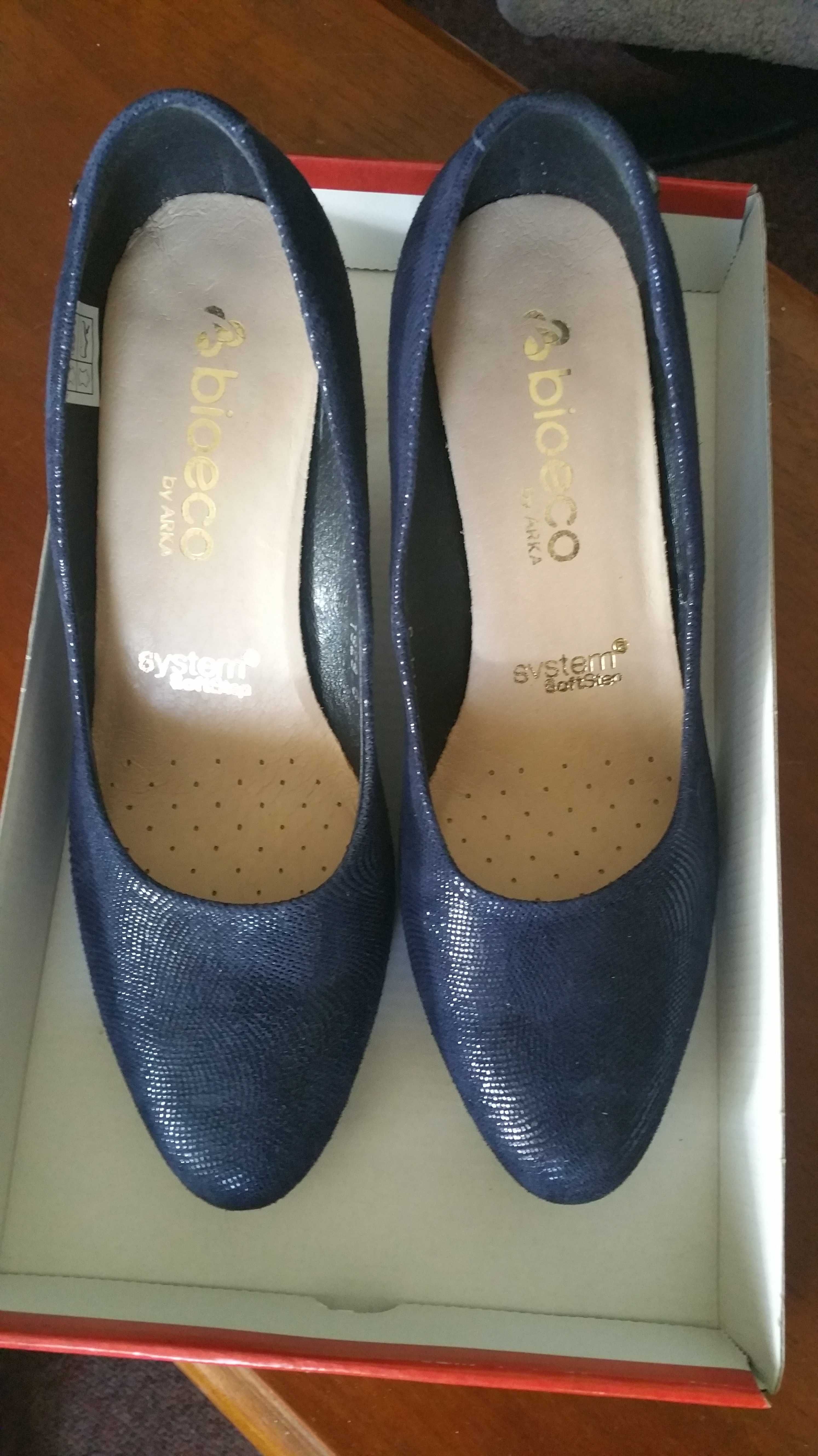 sprzedam buty damskie