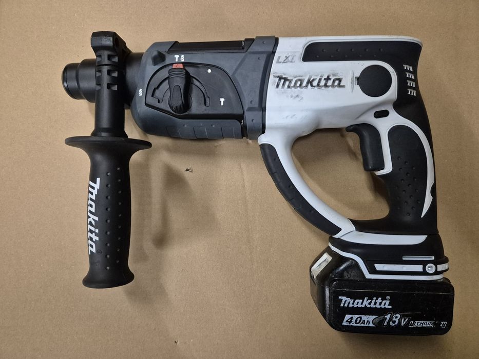 Młotowiertarka Makita DHR 202 plus bateria 4.0