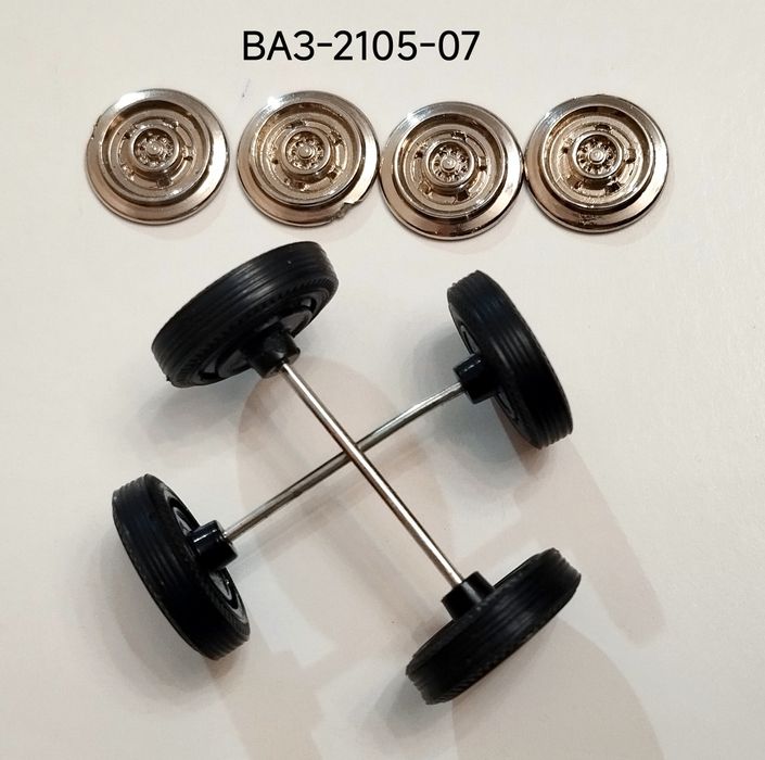 Запчасти  1/43 Саратов, колеса, RAF-2203, ГАЗ-24, 13, Москвич, Ж