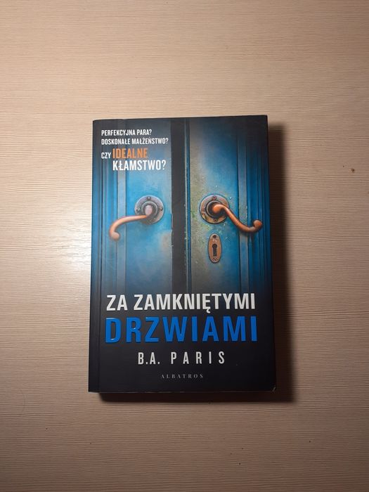 Książka pt. Za zamkniętymi drzwiami