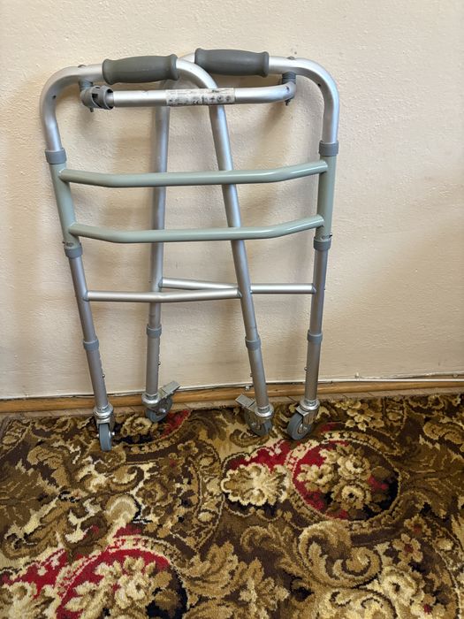 Wózek Vermeiren V300 stan bdb+chodzik Vermeiren+balkonik+poduszka