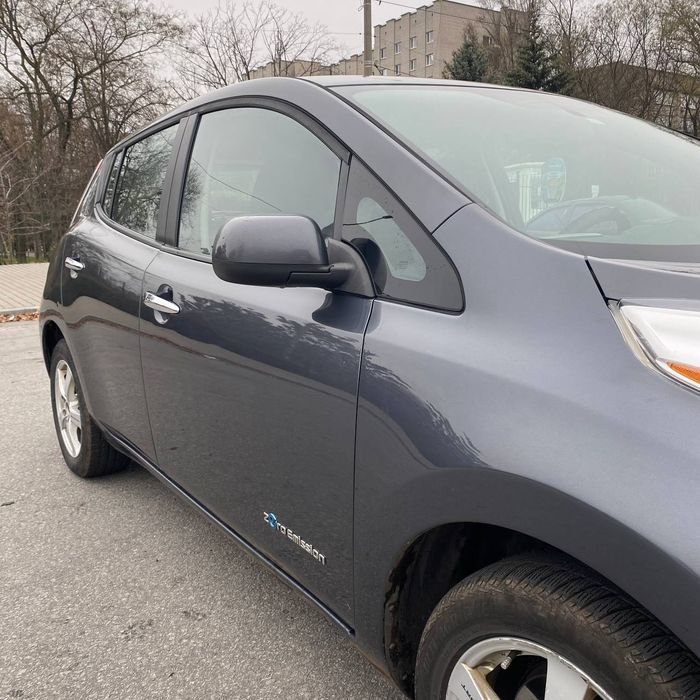 Нисан Лиф 2013г.