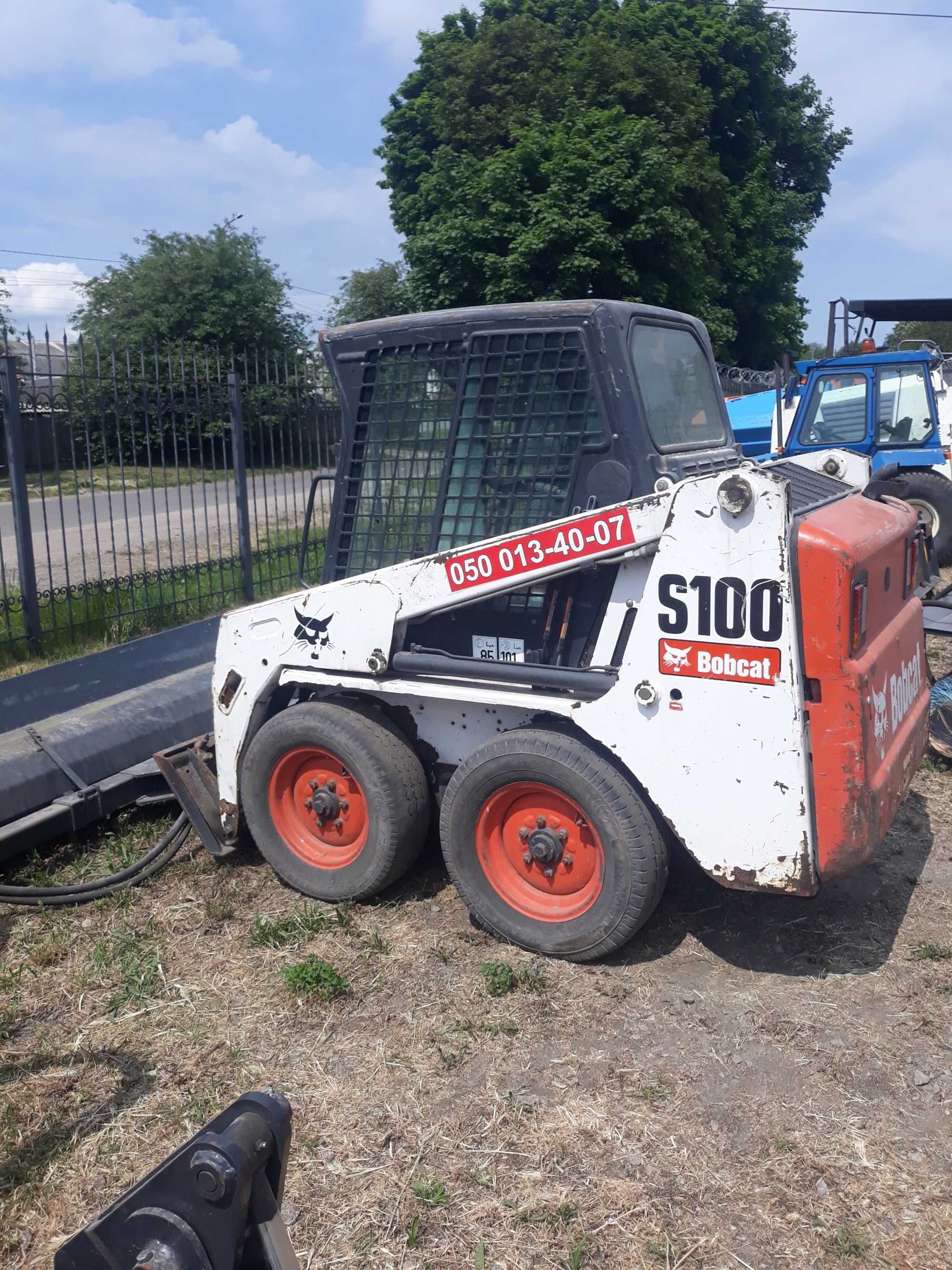 Вібро каток , бобкет -100