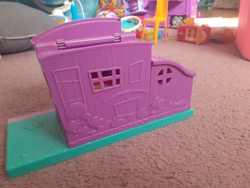 Domek polly pocket