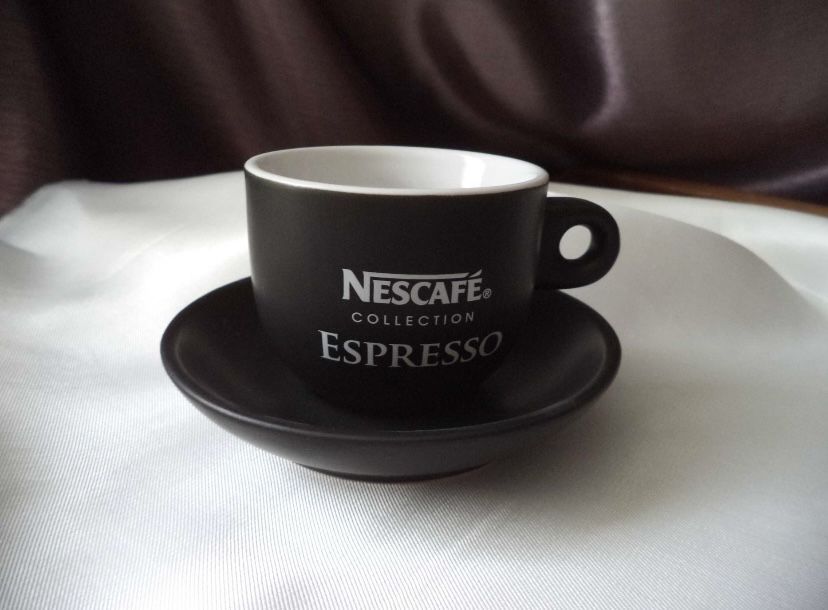 Кофейная чашка Nescafé Espresso с блюдцем