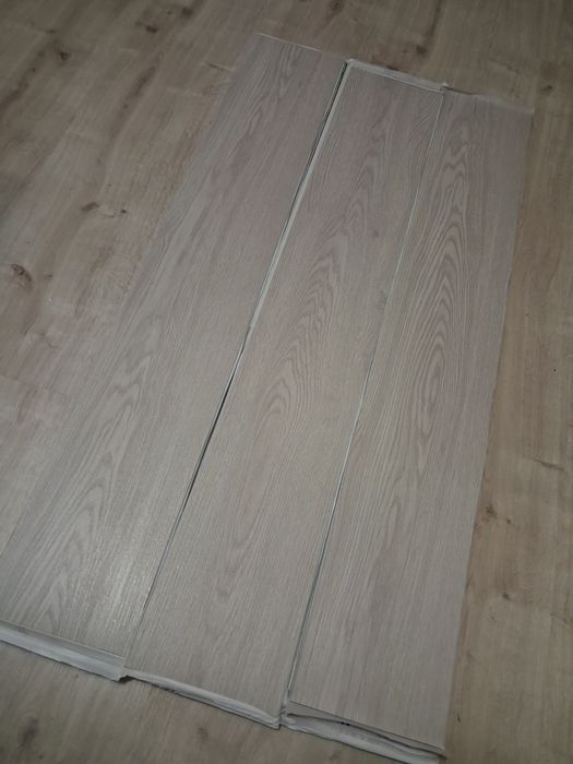 Inmozata 36 szt. 91x15,2m samoprzylepne panele podłogowe PVC