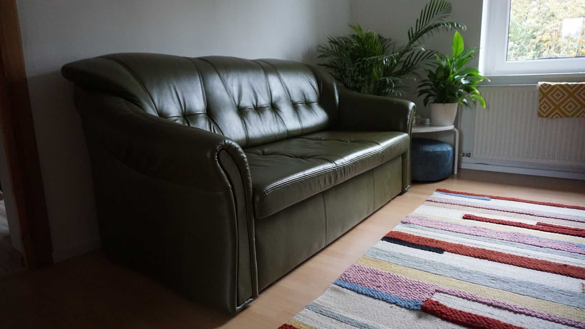 Sofa zielona w idealnym stanie.
