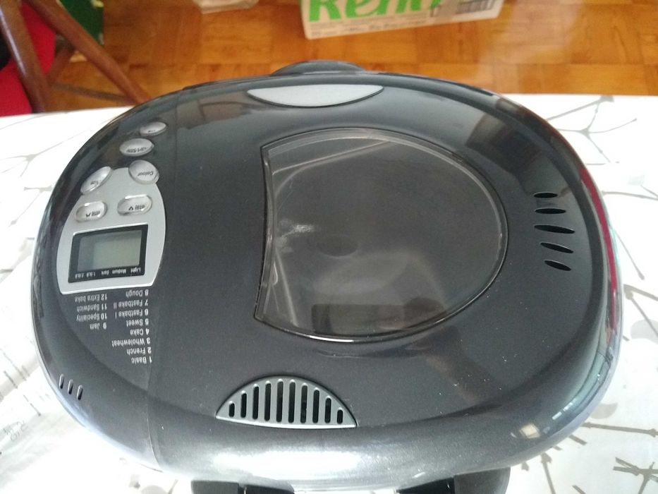 Máquina de pão Morphy Richards inox completa