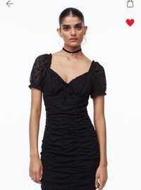 чорна сукня з вирізом H&M XS