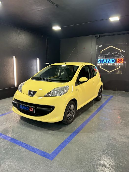 Peugeot 107 1.0 Trendy - com A.C.