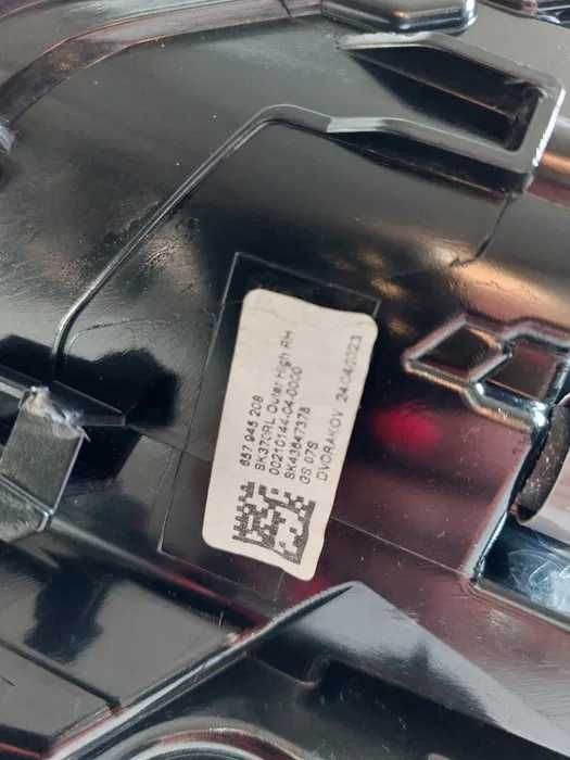 Lampa tylna prawa led w błotnik i w klapę Skoda Scala Komplet Europa