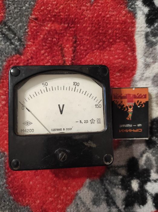 Продам вольтметр М 4200 на постоянное напряжение 150 В