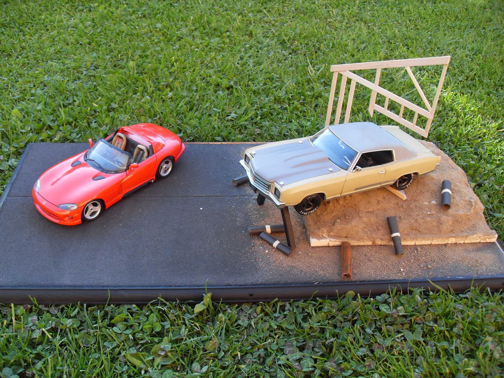 FAST AND FURIOUS TOKYO DRIFT  Monte Carlo vs Viper  Diorama  1:18